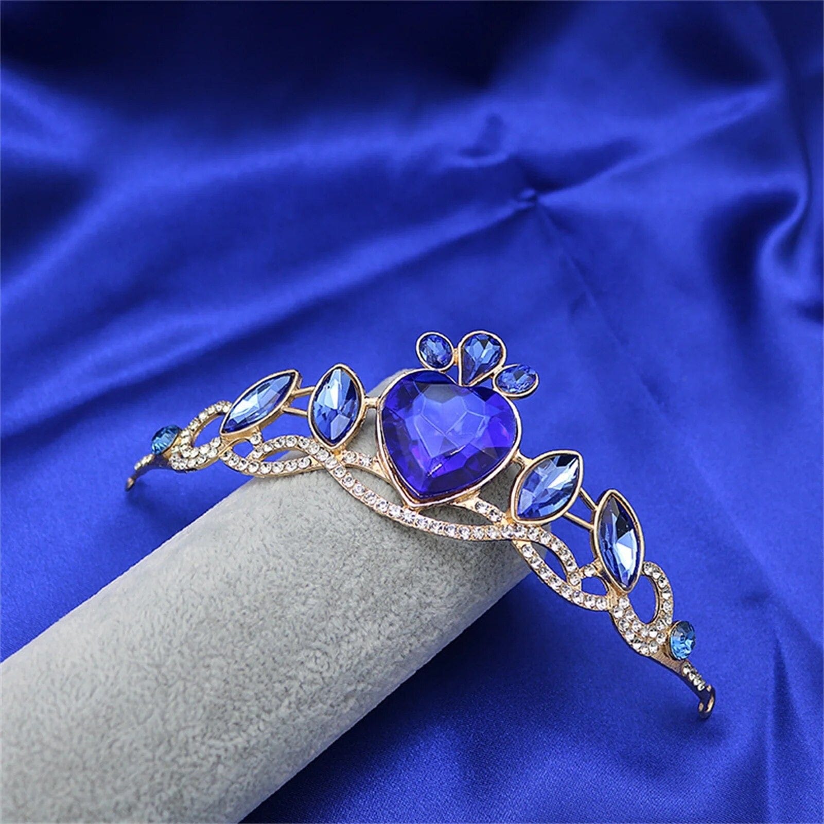 SolariaJewelry Blau Princess Charm School Blair Tiara Krone cosplay