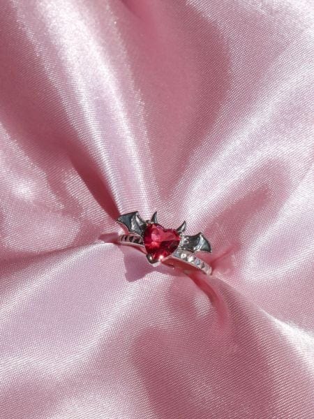 SolariaJewelry Draculaura inspirierter Fledermaus Ring