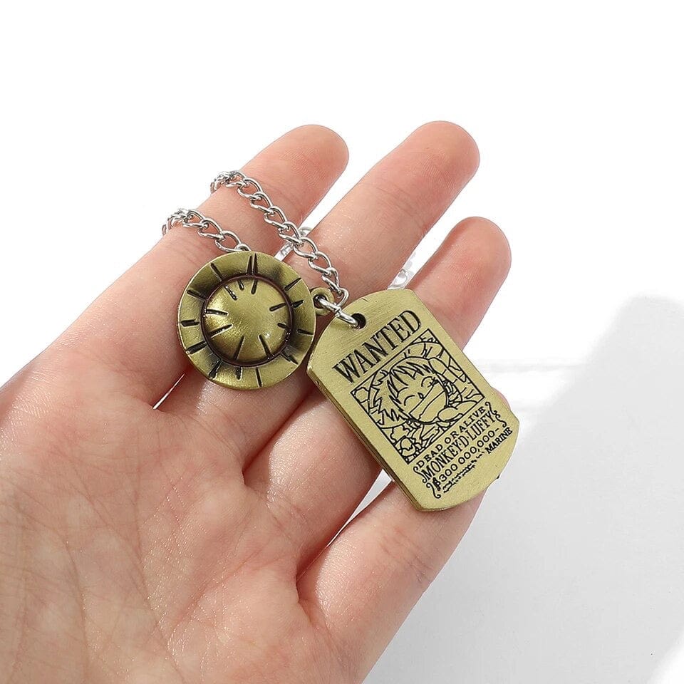 SolariaJewelry One Piece Luffy inspirierte Halskette mit Dogtag Steckbrief und Strohhut