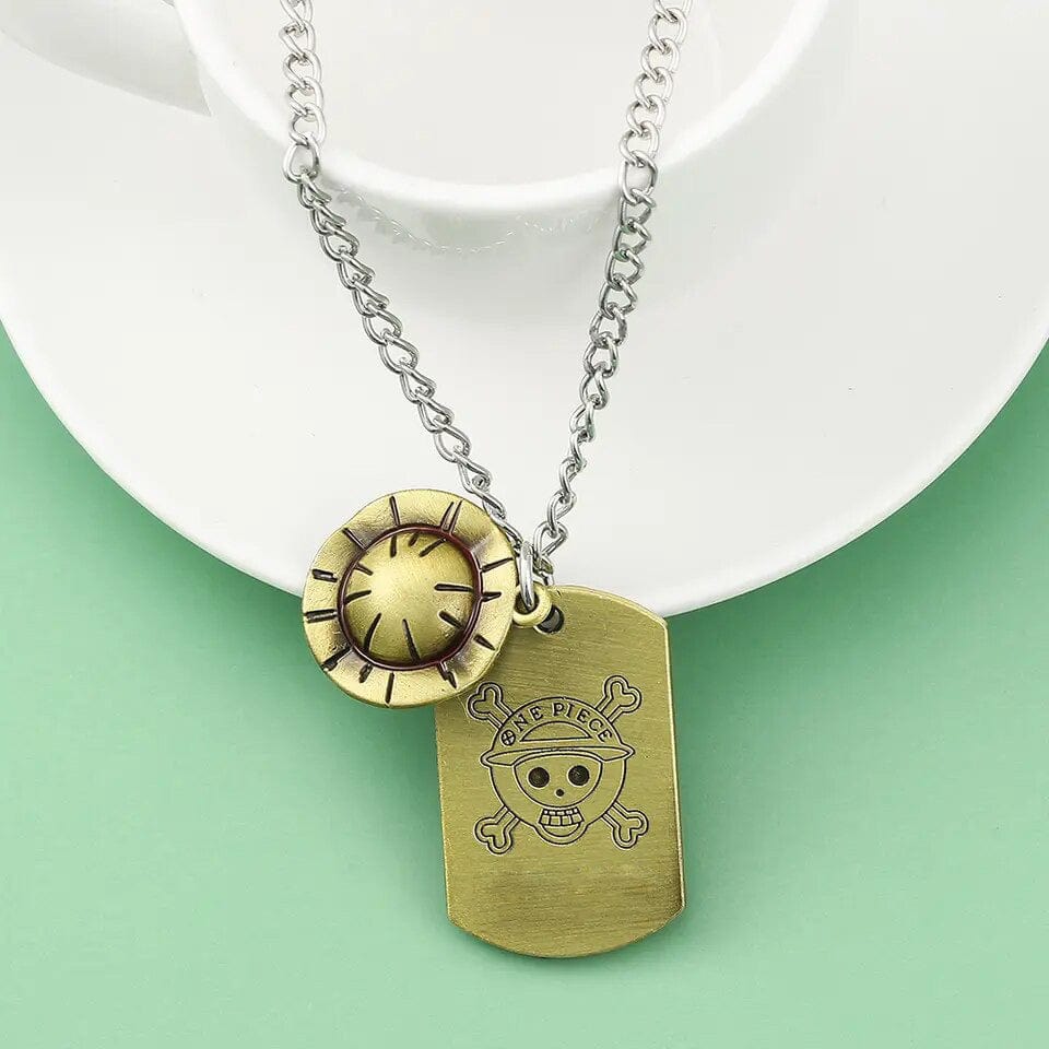 SolariaJewelry One Piece Luffy inspirierte Halskette mit Dogtag Steckbrief und Strohhut