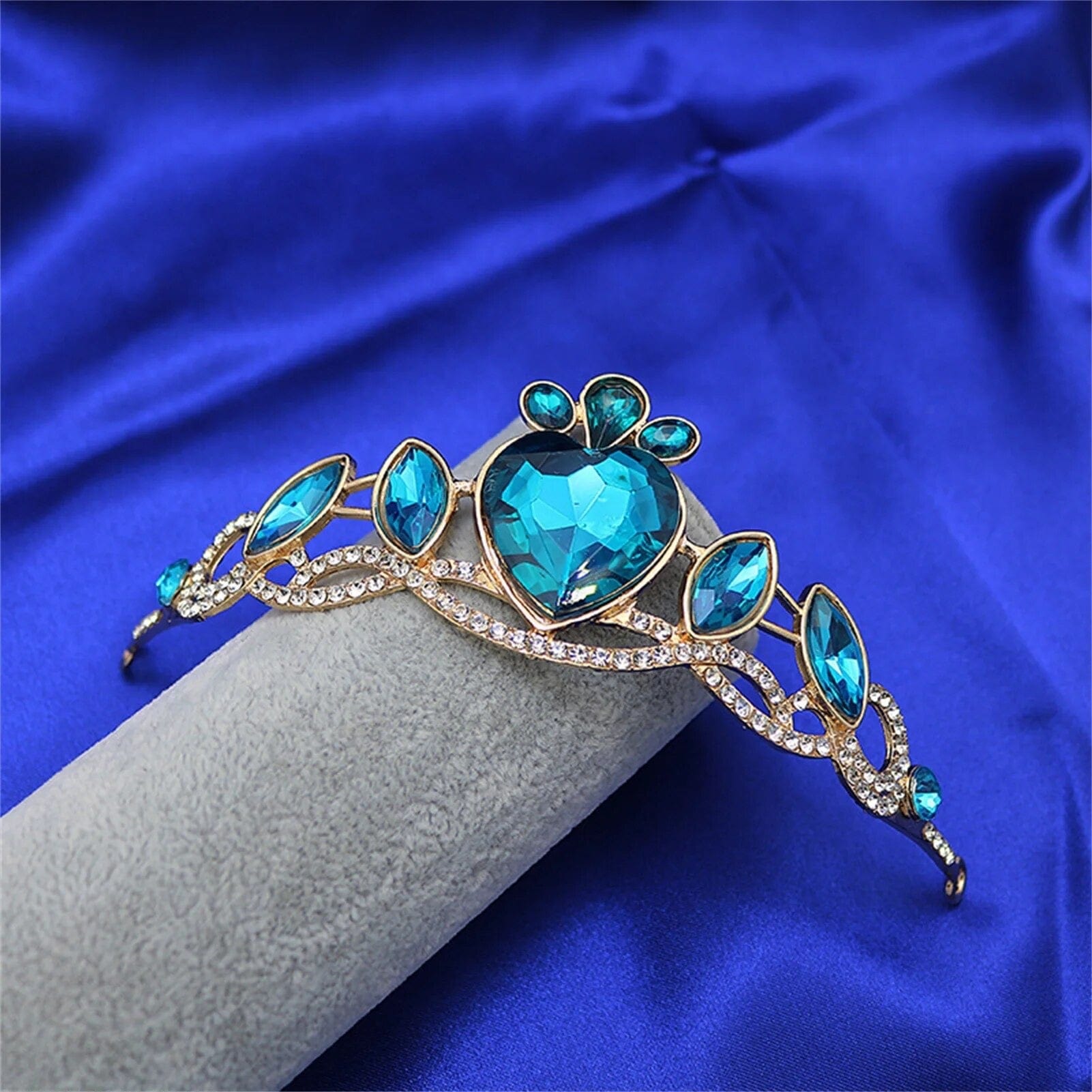 SolariaJewelry Princess Charm School Blair Tiara Krone cosplay