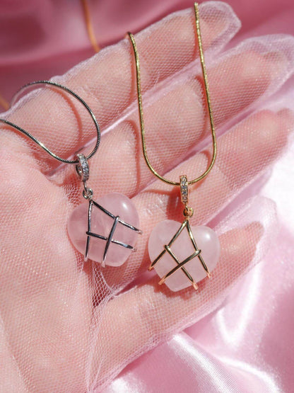 SolariaJewelry 2er Set Deluxe Version - Diamantschloss inspirierte Halskette mit Herz Anhänger
