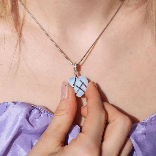 SolariaJewelry 2er Set Deluxe Version - Diamantschloss inspirierte Halskette mit Herz Anhänger